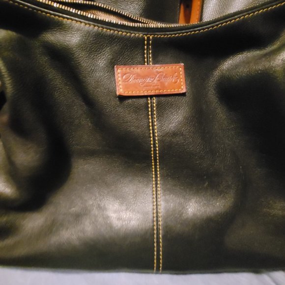 Dooney and Bourke black purse - Picture 1 of 8